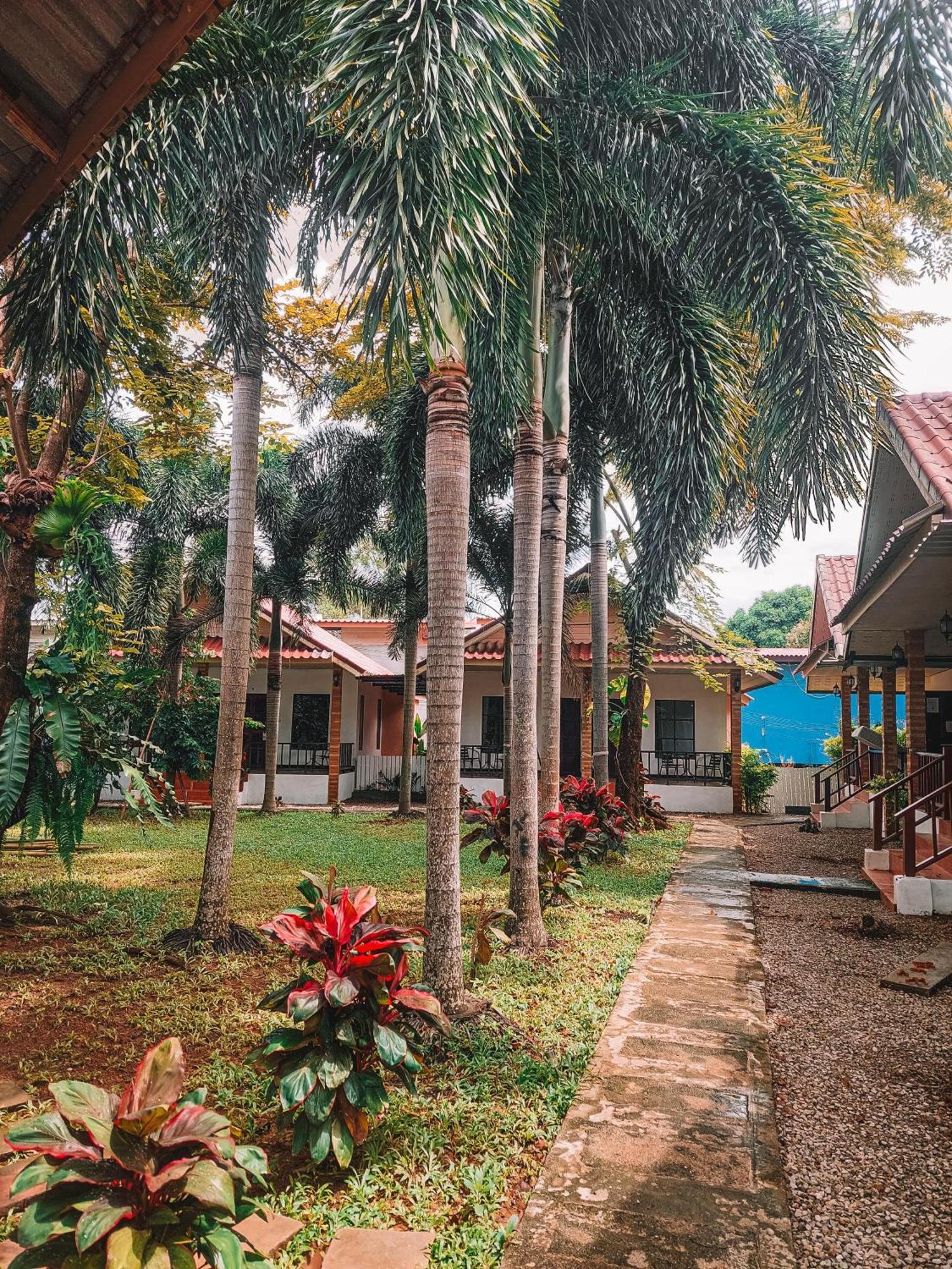 นารายา รีสอร์ต Hotel เกาะลันตา ภายนอก รูปภาพ